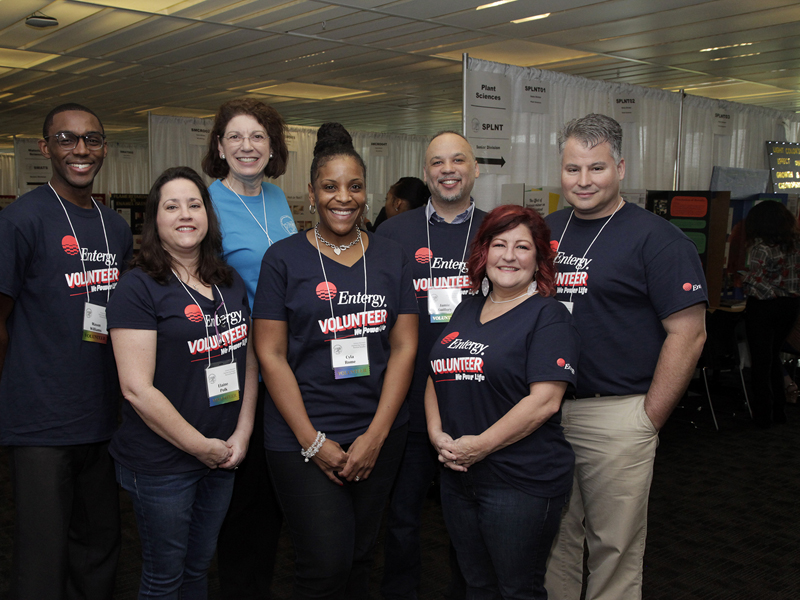 Entergy volunteers at local Greater New Orleans Science and Engineering Fair